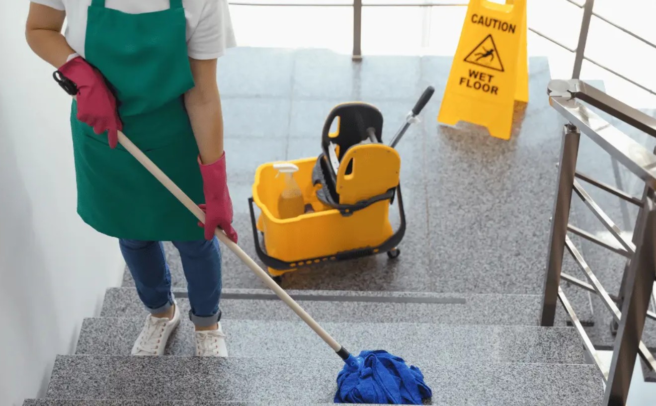 OFİS/İŞYERİ TEMİZLİĞİ